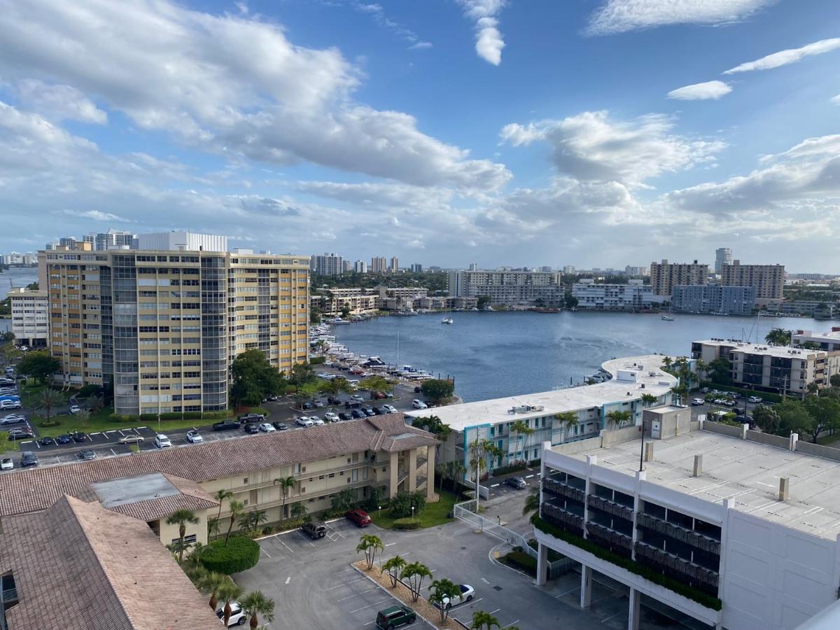 Beachwalk 1B 1B Incredible View Apartment 14 A Hallandale Beach Buitenkant foto